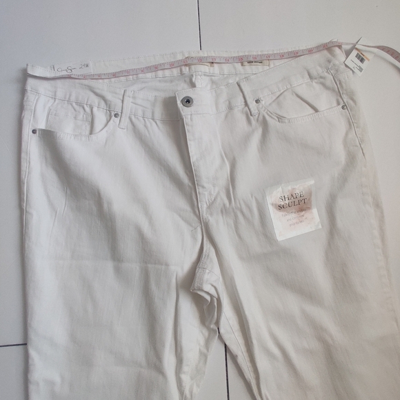 🆕 Jessica Simpson plus size curvy shape White Straight Leg Ankle Jeans_24W - Picture 4 of 9